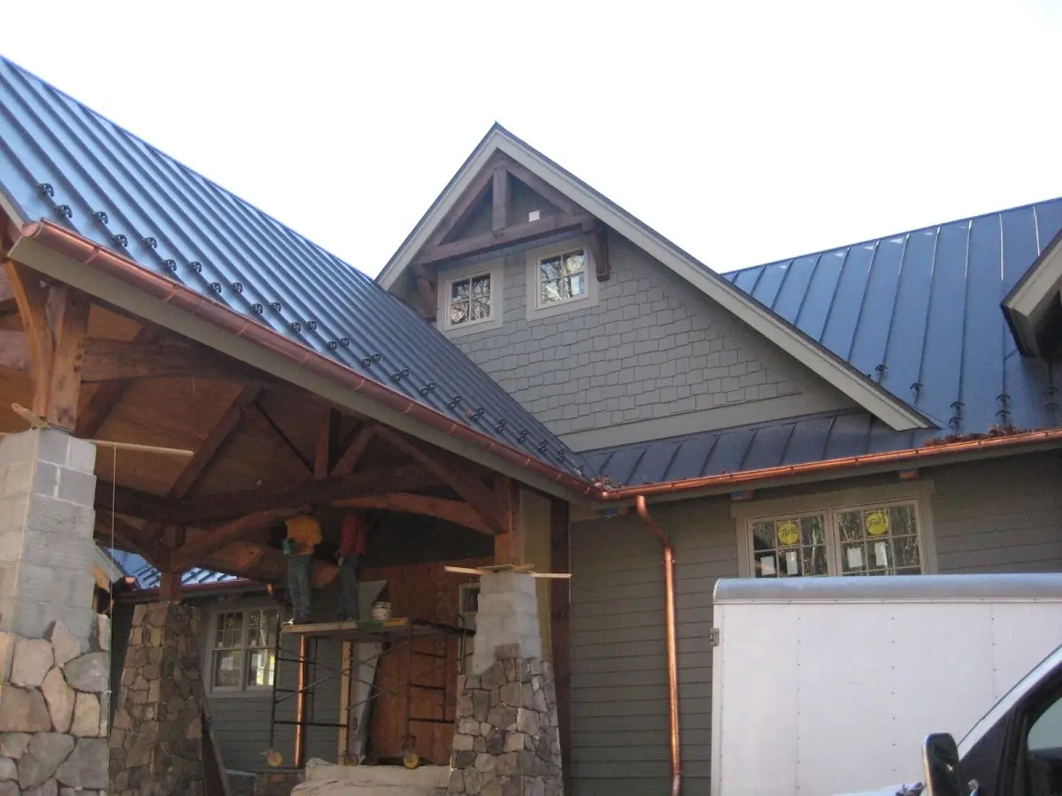 Craftsman Roofing team delivering quality roofing work in Rolling Acres
